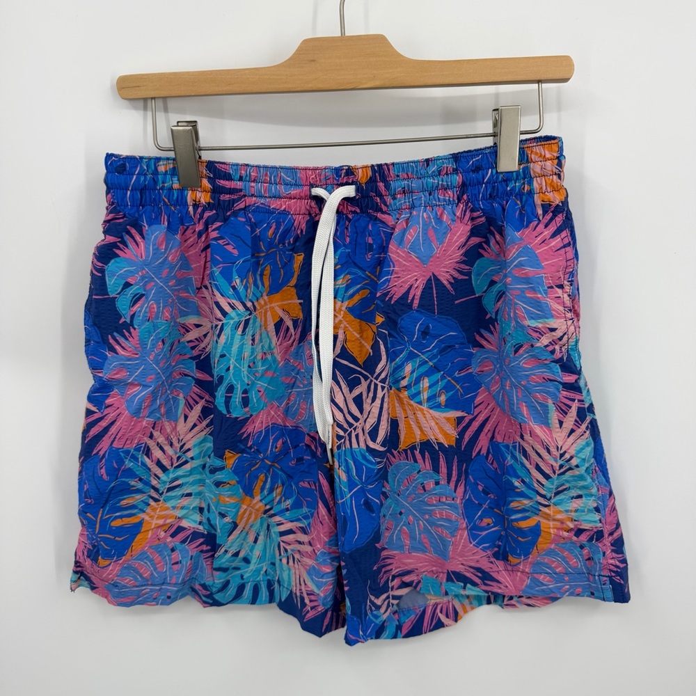 Chubbies Swim Trunks Shorts Mens L 5.5" Stretch Lined Palm Monstera leaf blue